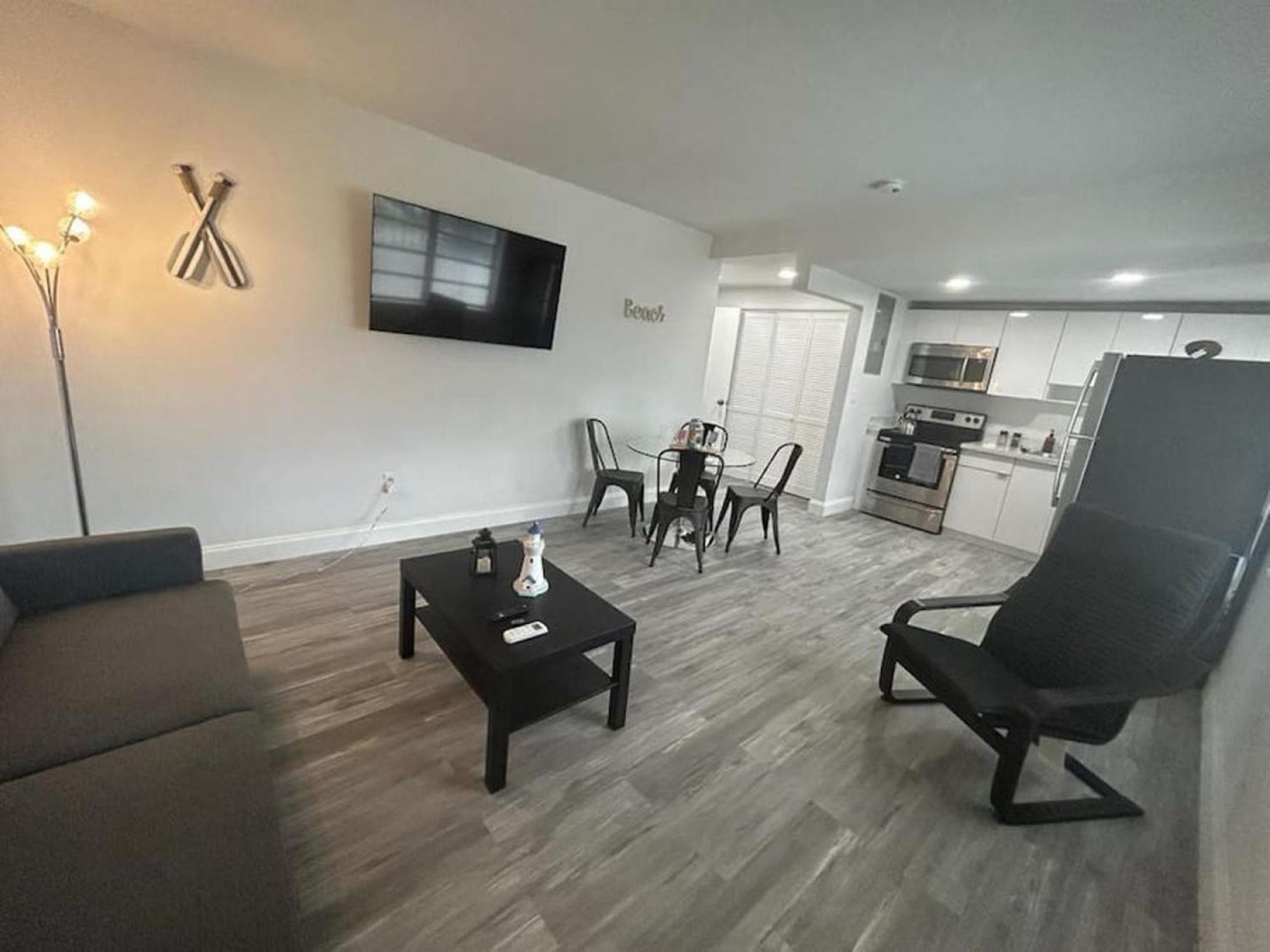 Fully Equipped Apartments With Parking Near Cocowalk ميامي المظهر الخارجي الصورة